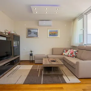 Mia Leona Apartamento