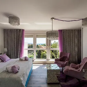 Downtown Luxury Emili Appartement