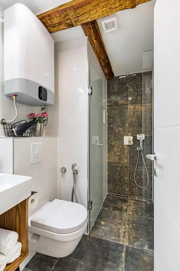 Hani Luxury Rooms Split 0*,