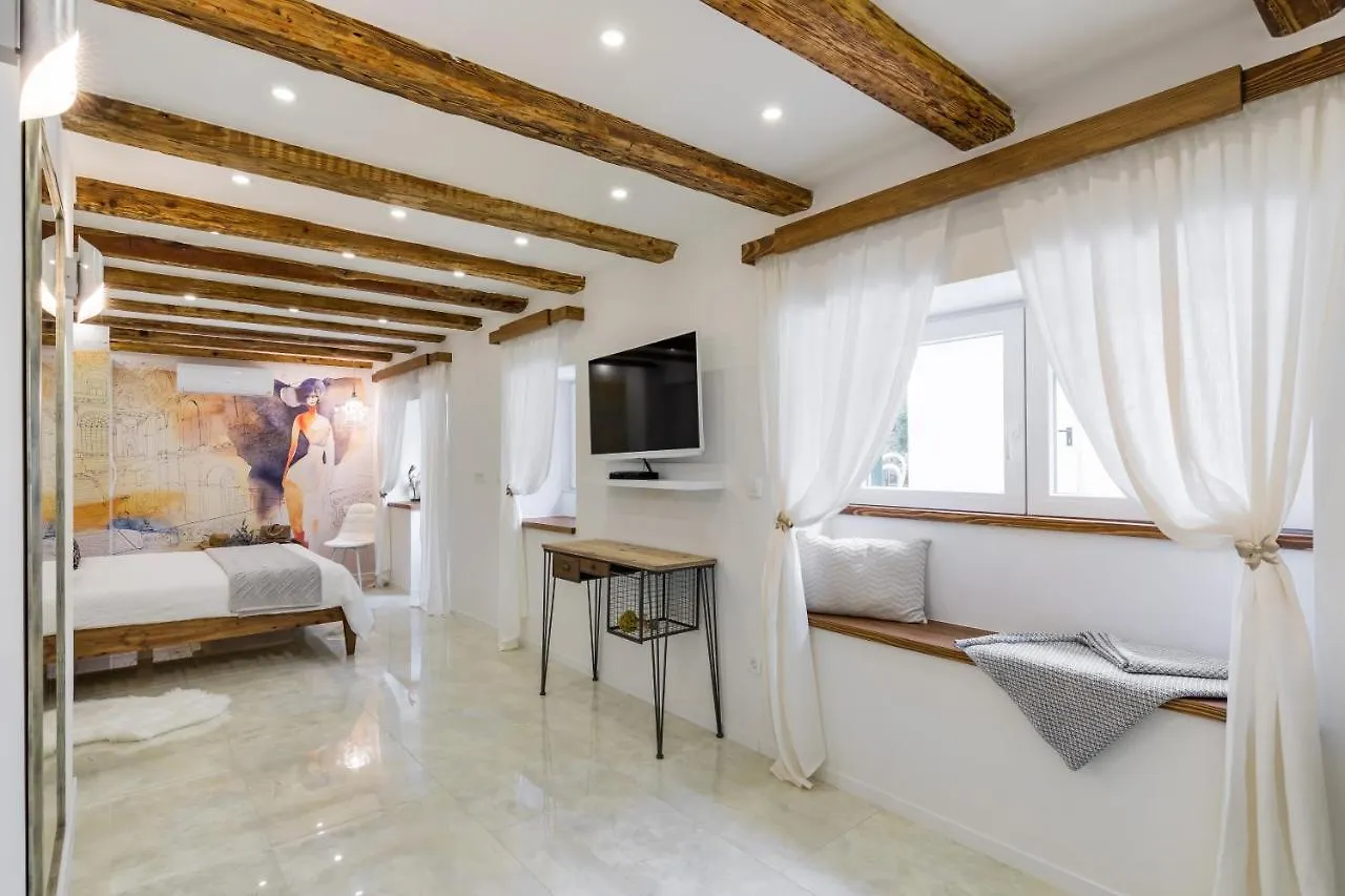 Hani Luxury Rooms Split Apartment